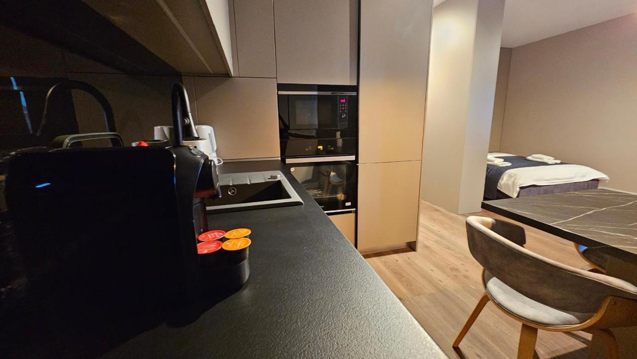 Deluxe Cozy Studios On Central M Eminescu Street #Targu Mures Exterior photo