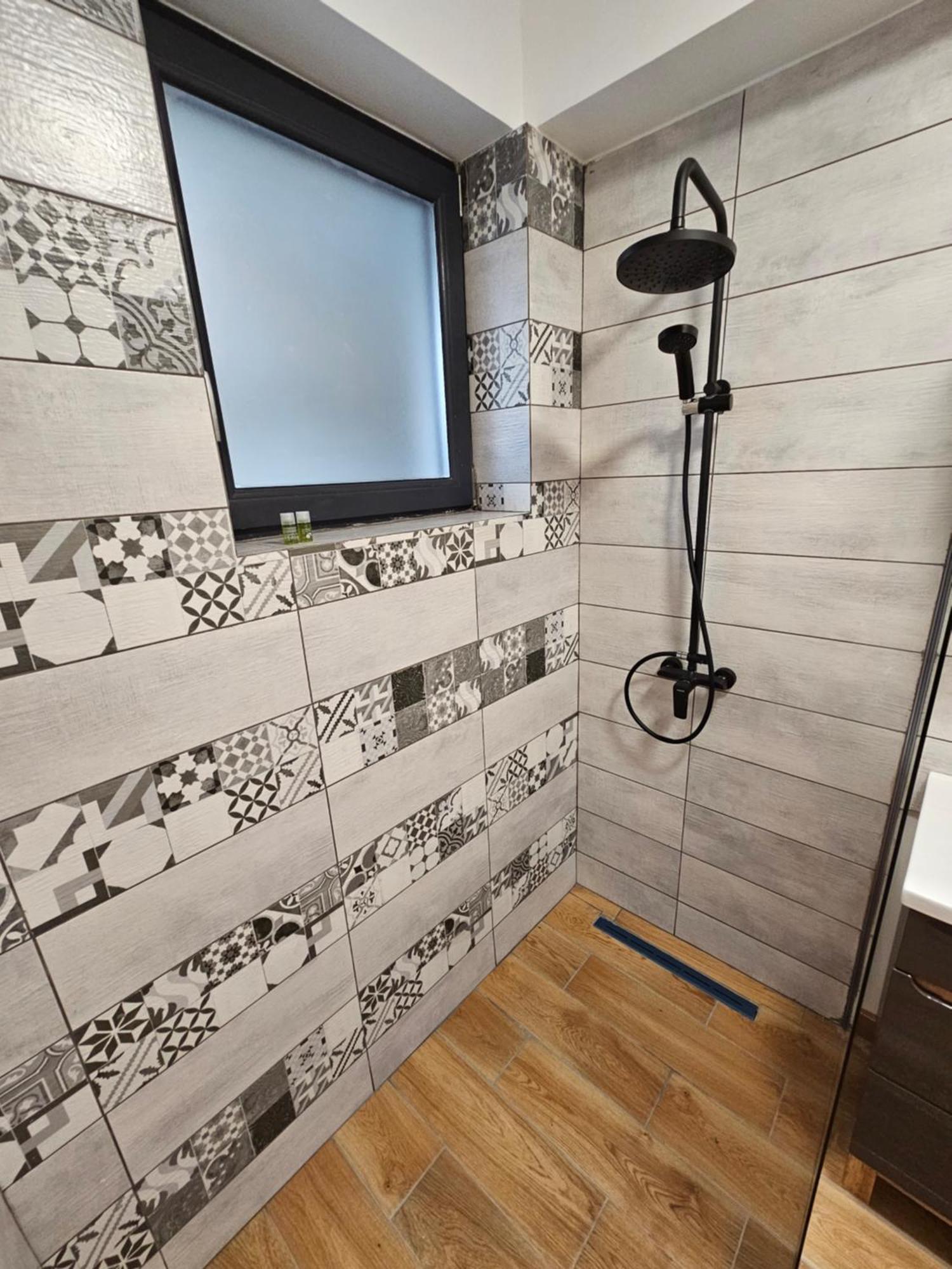 Deluxe Cozy Studios On Central M Eminescu Street #Targu Mures Exterior photo